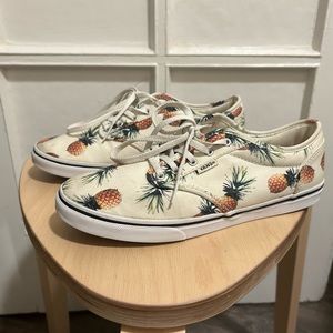 VANS Sz 6.5 Pineapple Print Sneakers